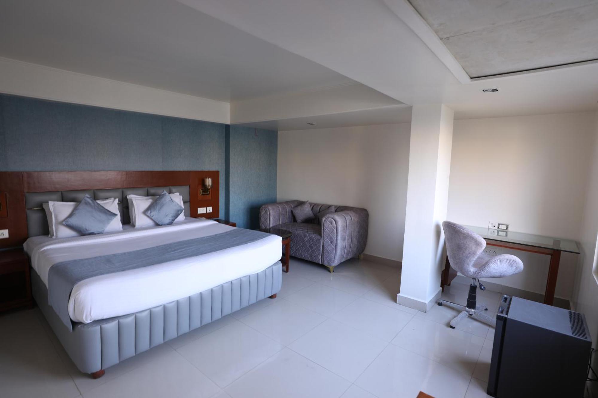 Eastin Hotels Гайдарабад Екстер'єр фото