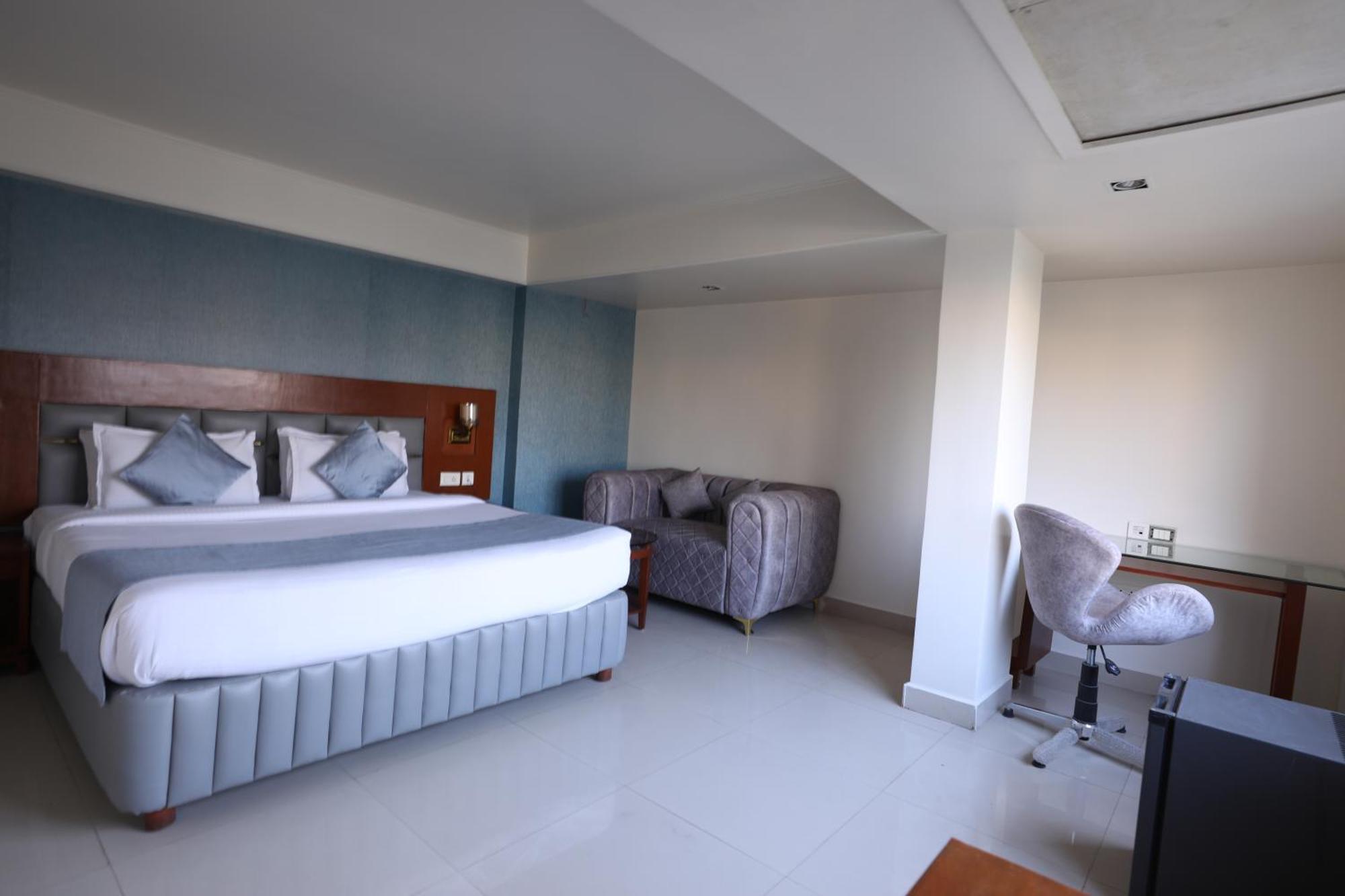 Eastin Hotels Гайдарабад Екстер'єр фото